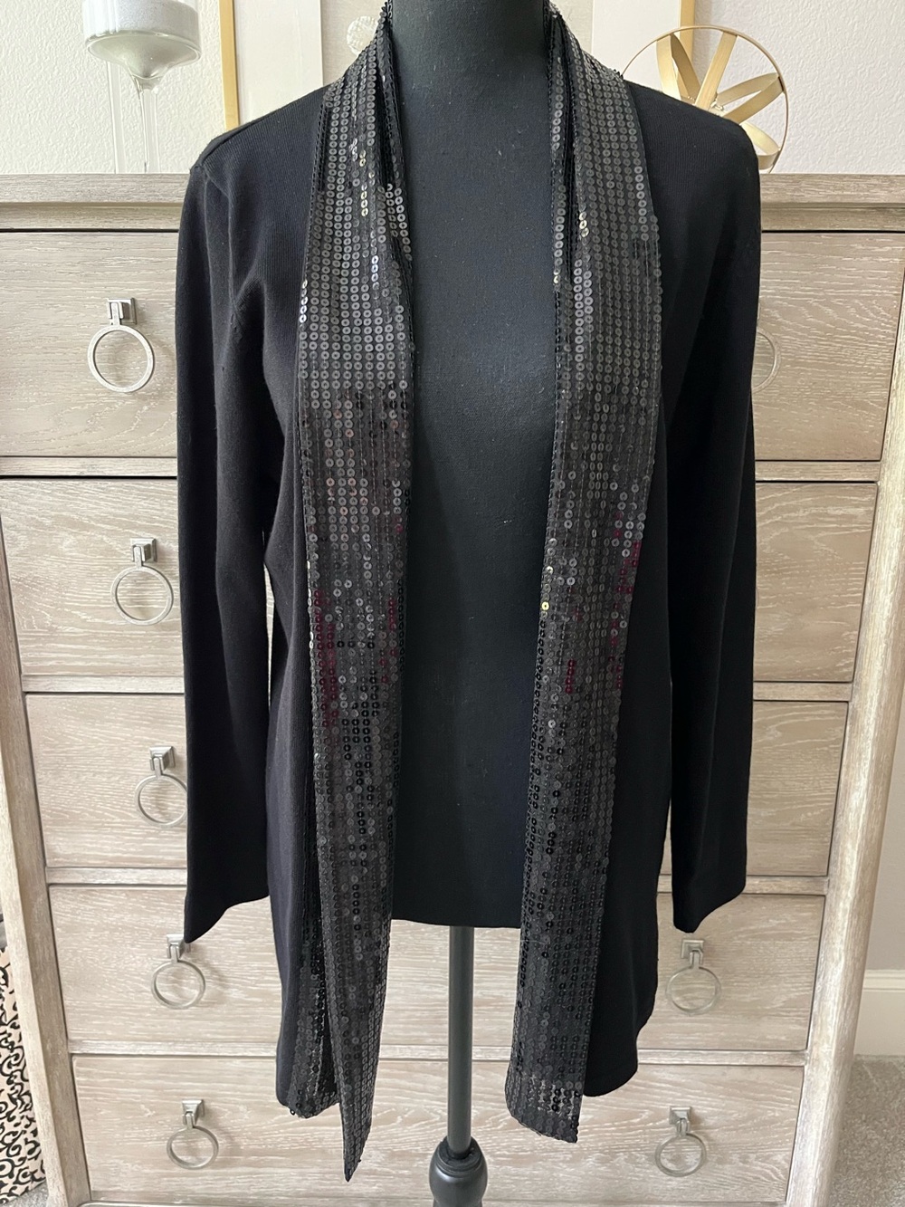 Linda Matthews Open Front Long Black Cardigan w Sequined trim-Like New XL